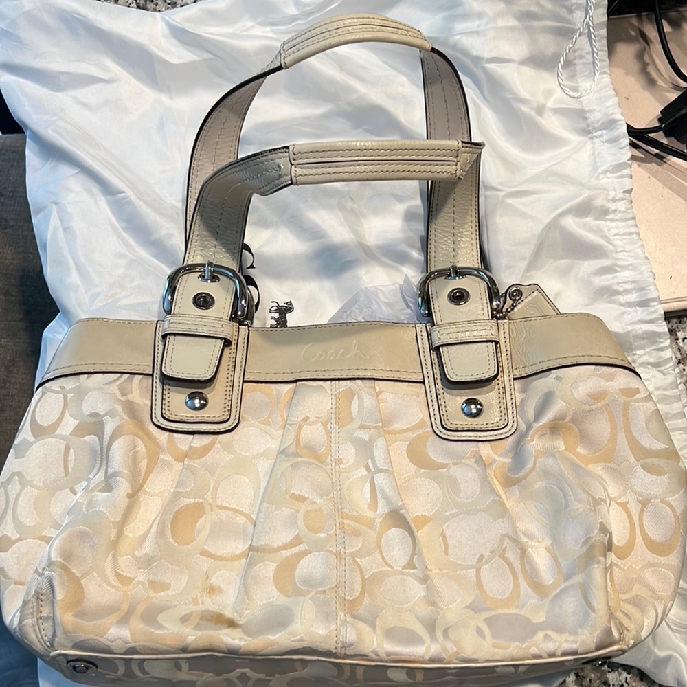 Coach 👜 Purse!!